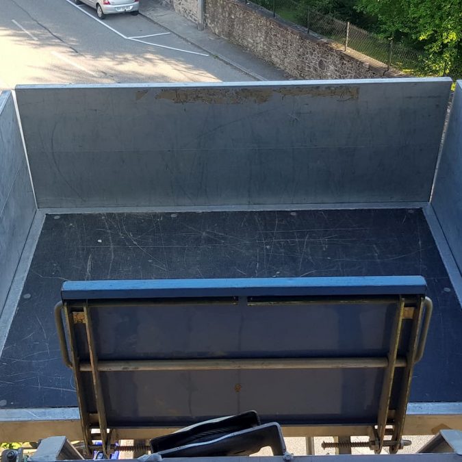 Dépersonnalisation complète de la coque d’un magasin Saint-Louis 5